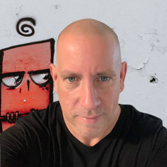 Meet your Posher, Chris - Picture 1 of 1